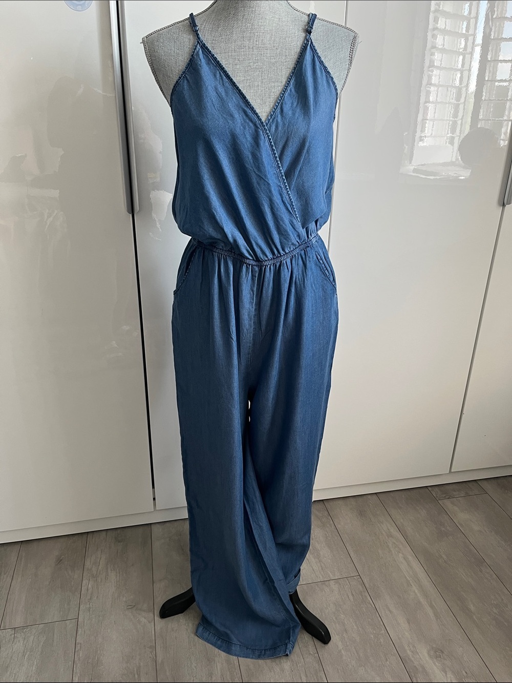 CI SONO NWOT Denim-Blue Wrap Jumpsuit Adjust Spaghetti Straps Pockets, Size L